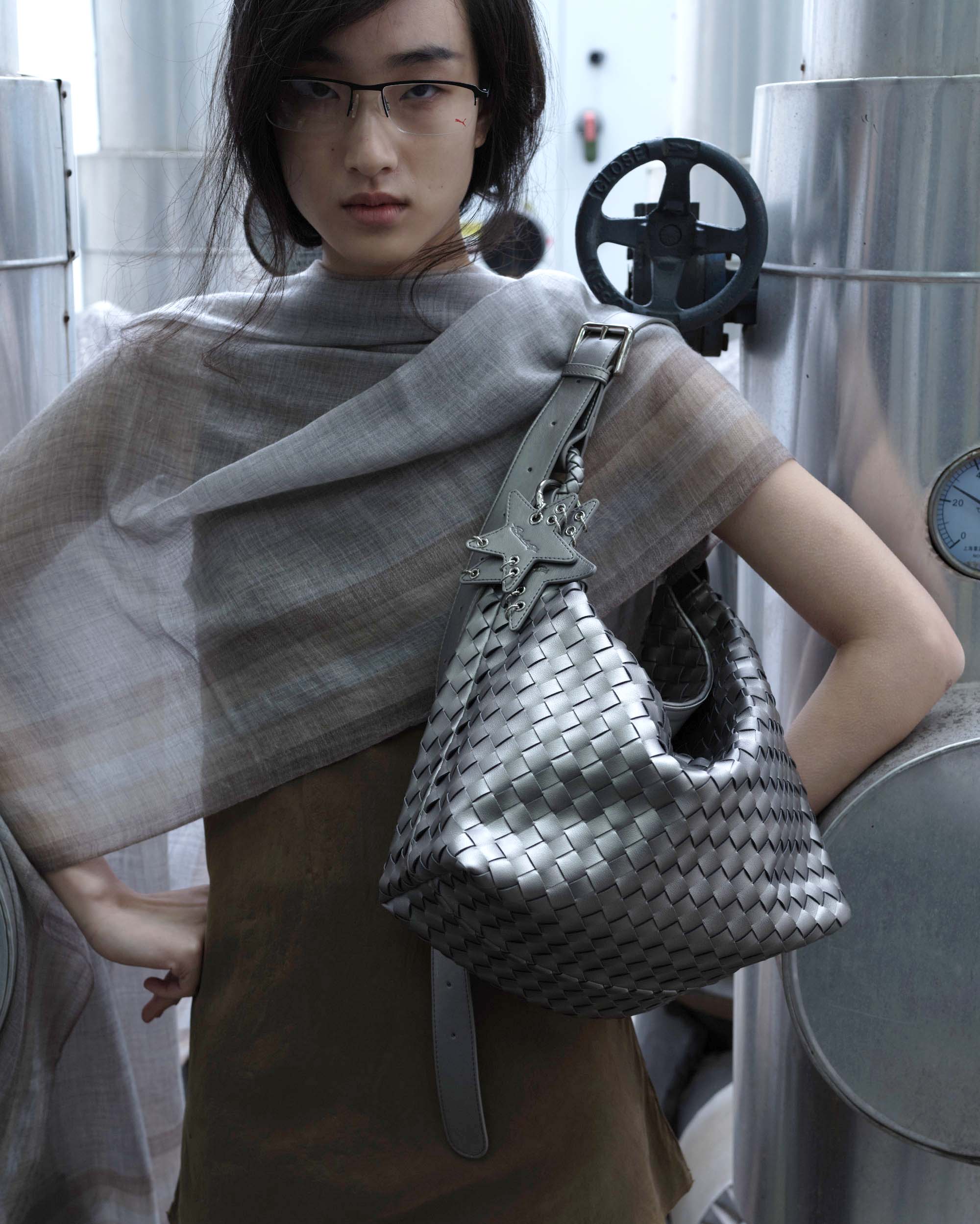 Glossy Woven Tote Bag – ECODAY