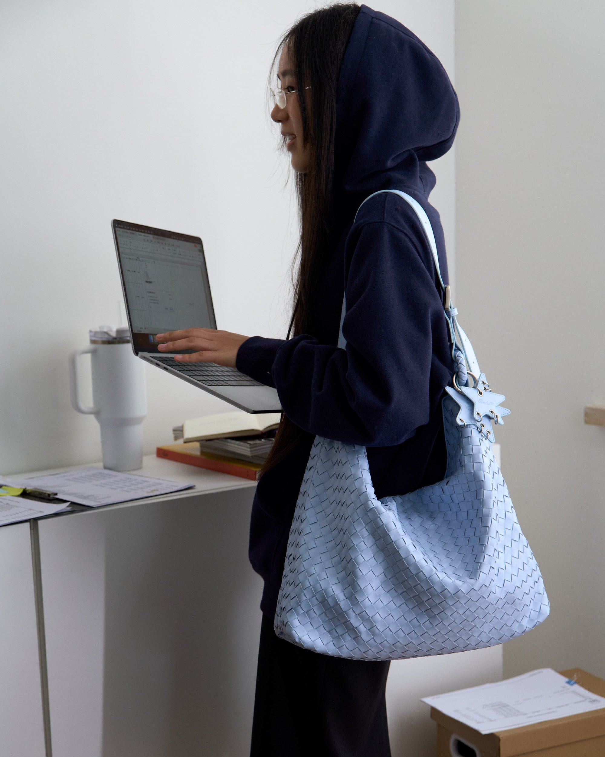 Glossy Woven Tote Bag – ECODAY