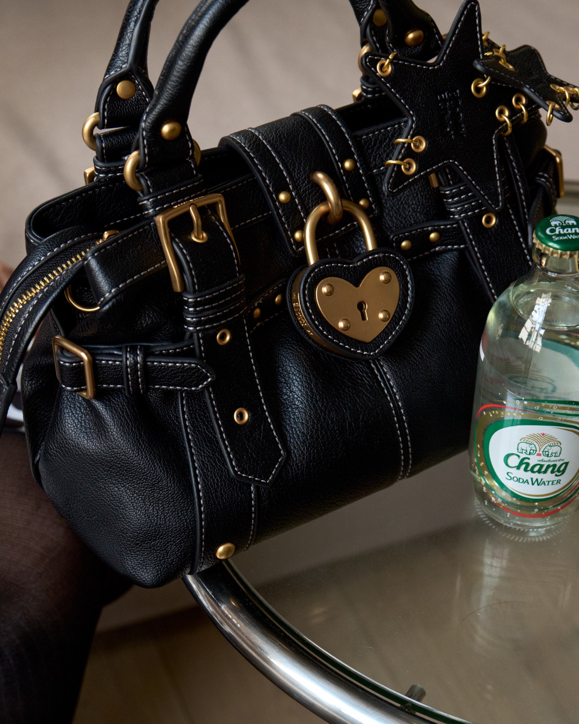 ECODAY Lockie Handbag Mサイズ BLACK Lockie Handbag – ECODAY