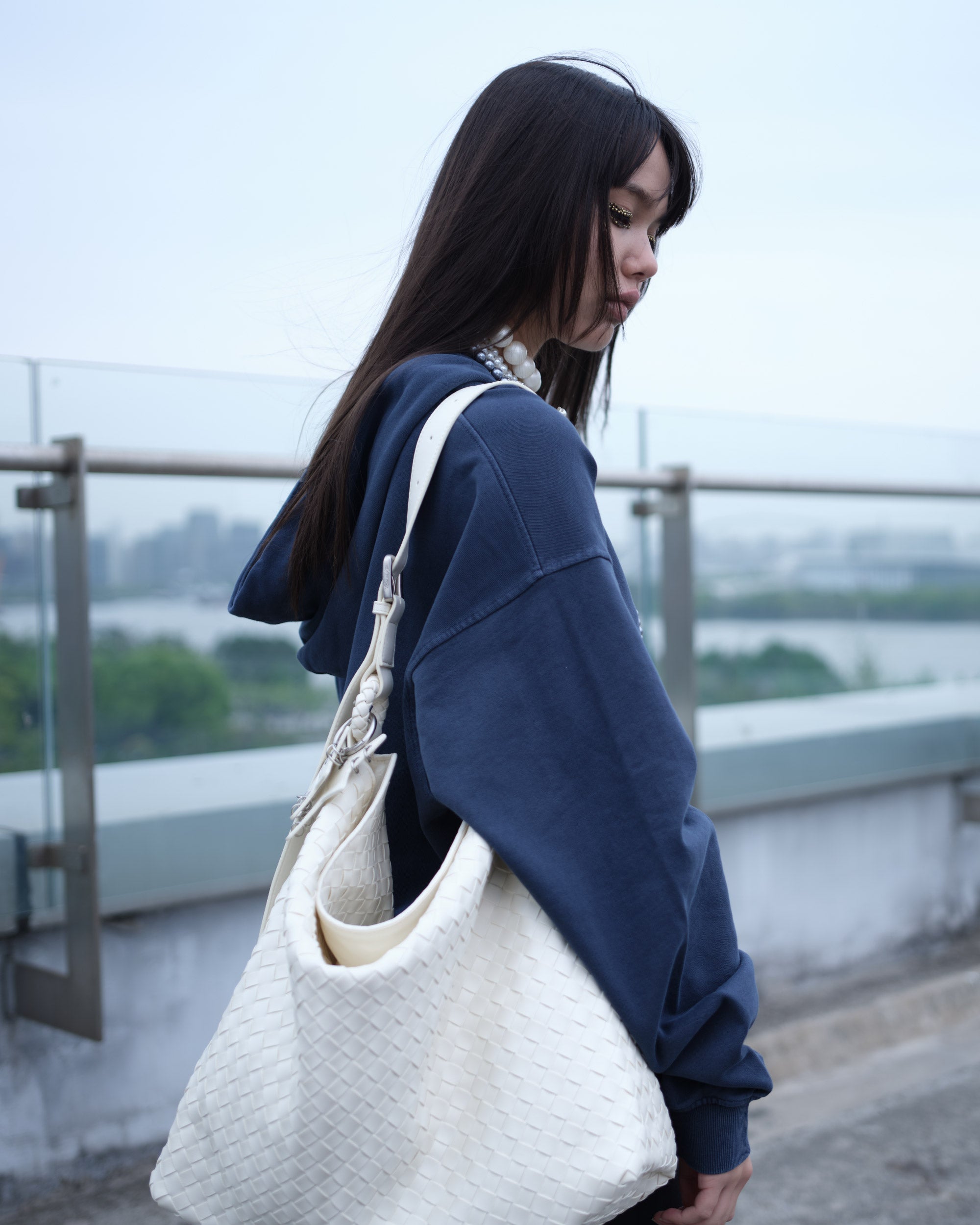 Glossy Woven Tote Bag – ECODAY
